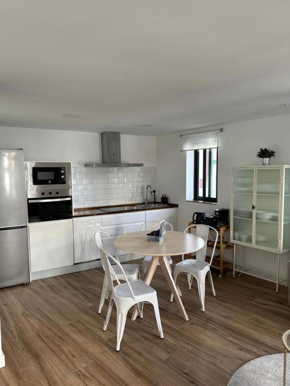 Apartamentos Urbanin II Plaza De San Pedro 库迪列罗 外观 照片