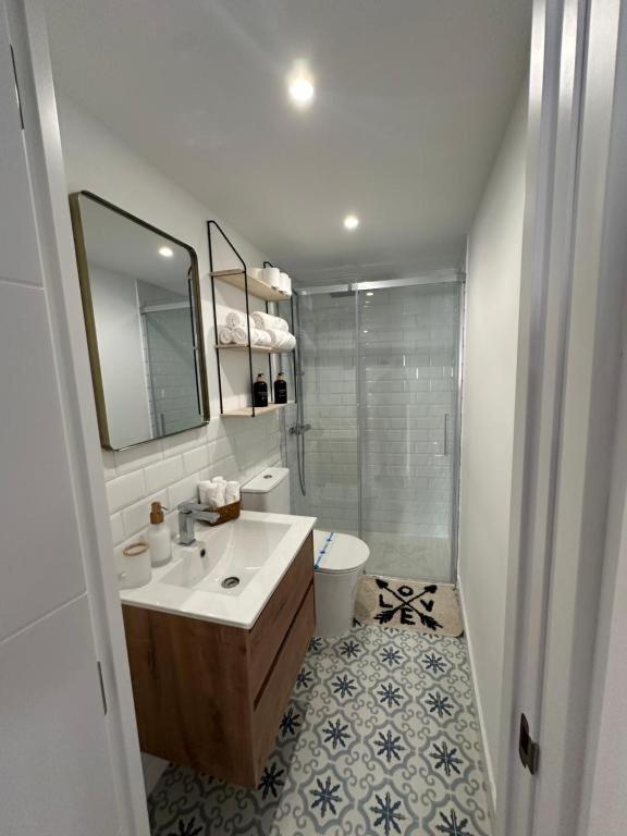 Apartamentos Urbanin II Plaza De San Pedro 库迪列罗 外观 照片
