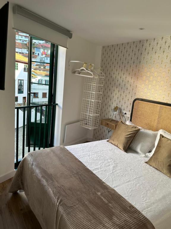 Apartamentos Urbanin II Plaza De San Pedro 库迪列罗 外观 照片