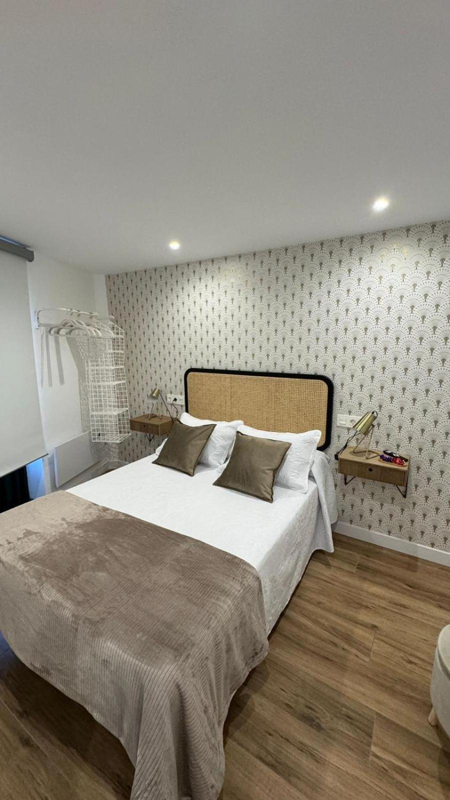 Apartamentos Urbanin II Plaza De San Pedro 库迪列罗 外观 照片